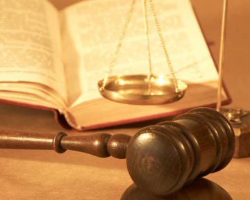 Какую деятельность будущих судей засчитывать в стаж работы в области права?