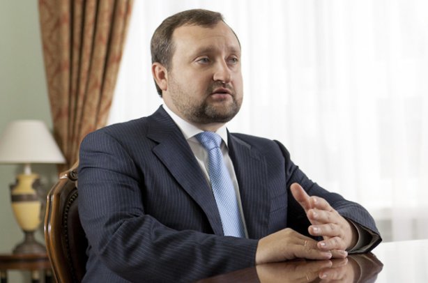 Закон по борьбе с финансовыми пирамидами оградит простых жителей от мошенников, - С. Арбузов