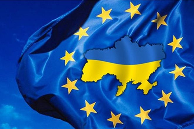 Оппозиция требует от президента и премьера прибыть в парламент в связи с решением правительства об отказе от Соглашения с ЕС