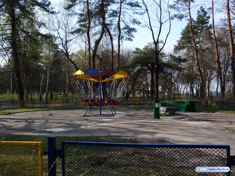 В Черкасской области бизнесмену незаконно продали детский парк