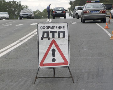 За минувшие сутки в Украине произощло 77 ДТП